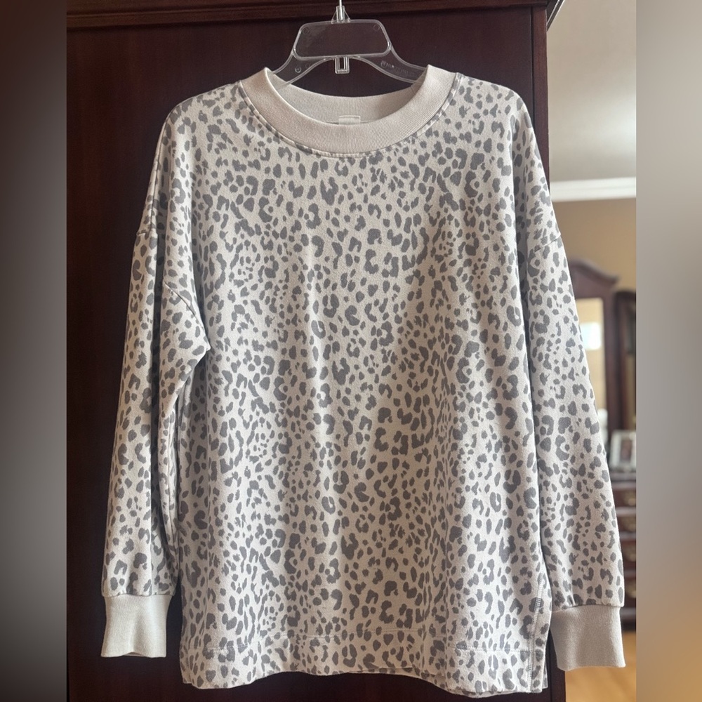 Grey Gap Women’s Size Large Sweatshirt/Tunic. Excellent condition.